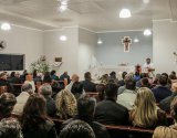 Comunidade Santa Teresinha realiza missa em homenagem às mães 