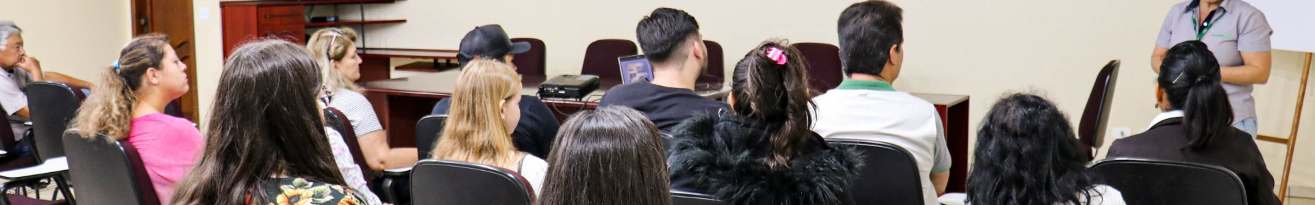 Alunos do curso de Gestão Rural do SENAR/PR visitam a Coagru