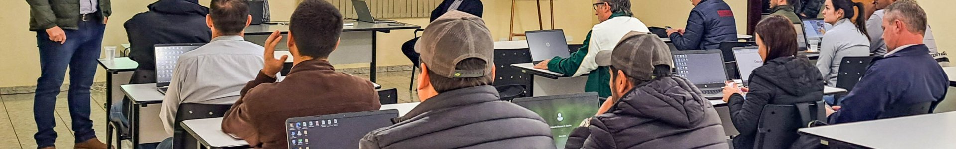 TREINAMENTO DE INTELIGÊNCIA DE NEGÓCIOS COM COLABORADORES DA COAGRU