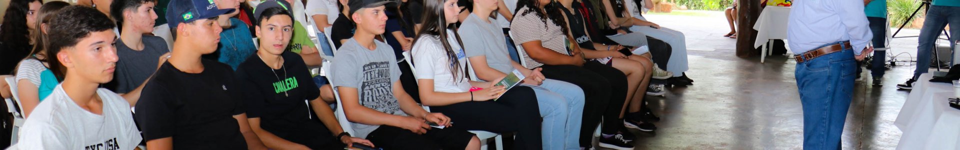 Jovens da Coagru participam do Gincoop