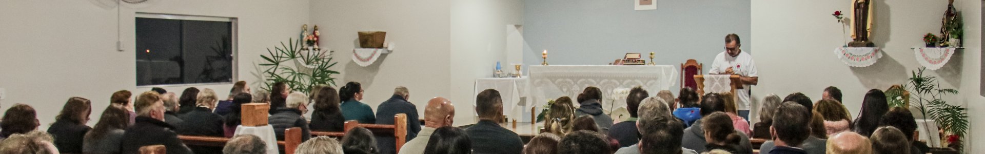 Comunidade Santa Teresinha realiza missa em homenagem às mães 