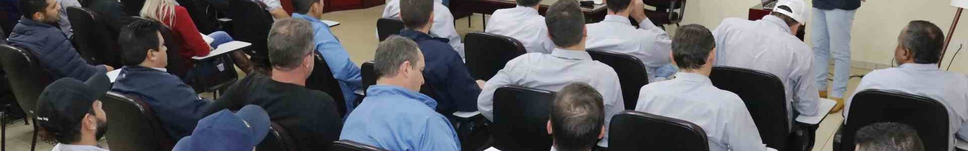 Coagru realizou reunião com representante da Adapar