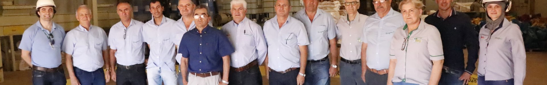 Conselheiros de Administração visitam o canteiro de obras da Fábrica de Ração Avícola