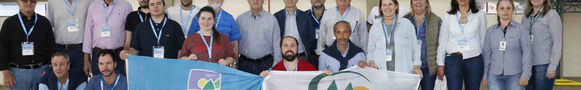 Cooperativistas Argentinos conhecem projeto de Intercooperação da Coagru