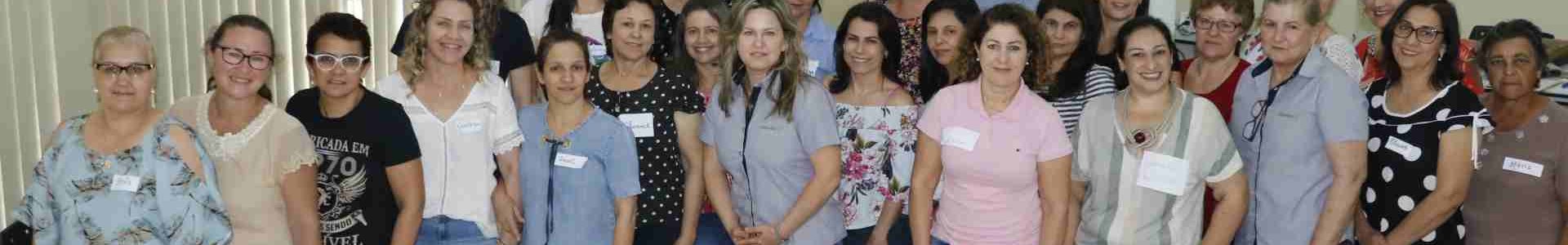 Cooperadas da Coagru participam de treinamento e visita a Unitá