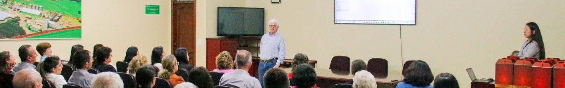 Conselheiros da Coagru encerram 2025 com reunião especial e confraternização