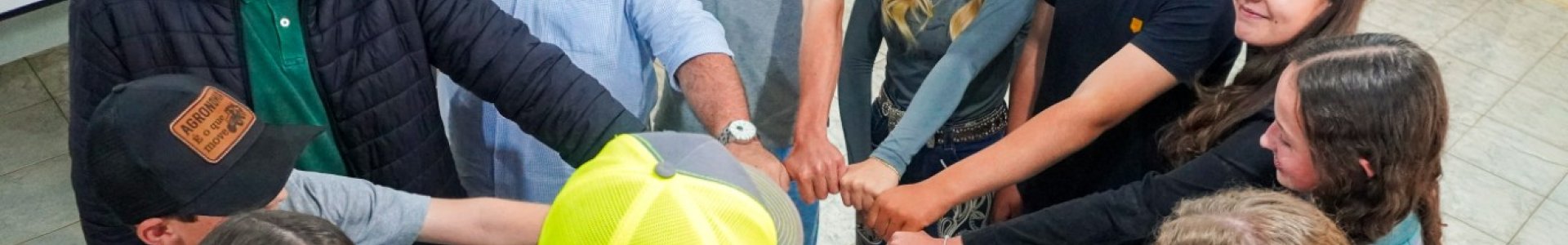 Jovens do LiderCoop debatem Projeto de Vida e Protagonismo Juvenil