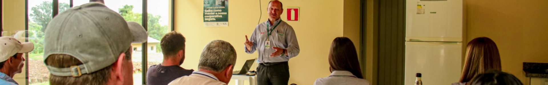 Granjeiros participam de treinamento sobre Manejo de Verão e Ambiência