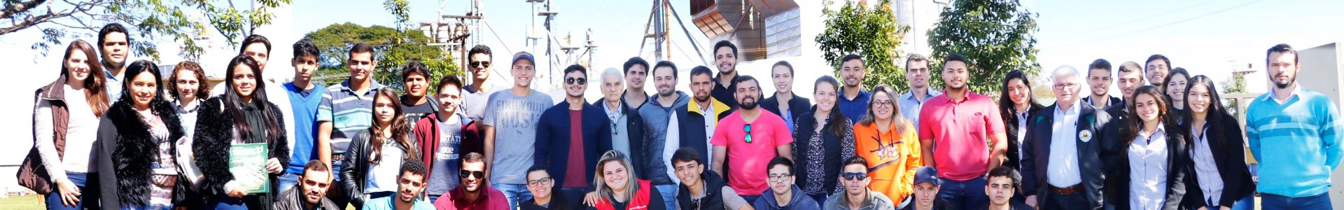 Coagru recebeu a visita de jovens cooperativistas de Goiás