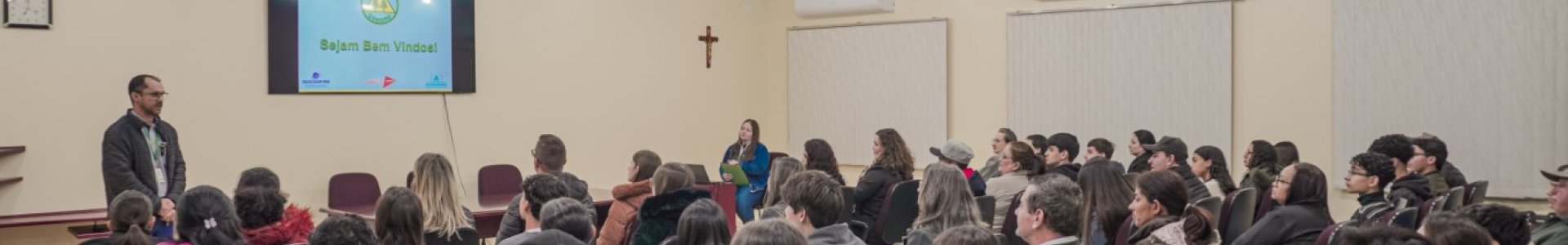 Coagru recebe nova turma de jovens aprendizes para início de jornada profissional