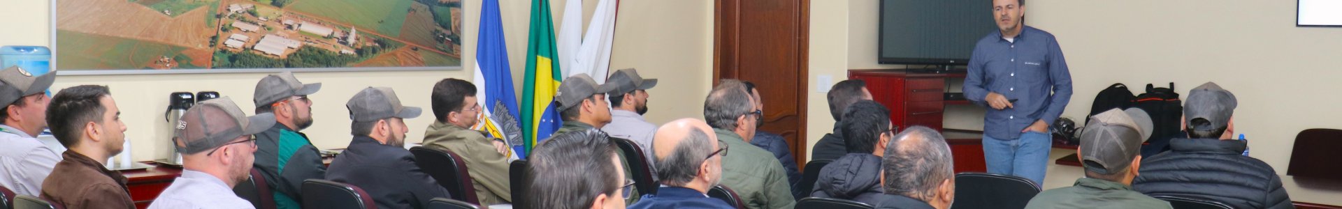 Equipe técnica Coagru em treinamento com empresa Sumitomo