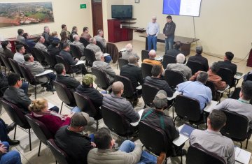 coagru-recebe-representantes-da-ocepar-em-reuniao-do-programa-de-autogestao