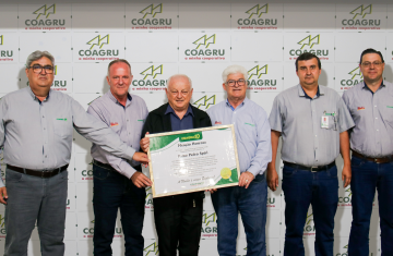 coagru-entrega-mencao-honrosa-ao-padre-pedro-speri
