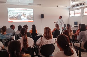 coagru-promove-visita-tecnica-a-unitA-com-empresarias-da-regiao