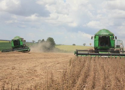 Inicio da colheita de soja e plantio de milho 2ª safra