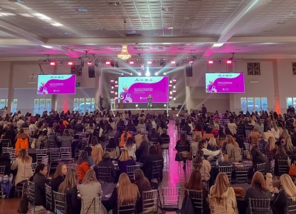 liderancas-do-coopermulher-da-coagru-participam-de-encontro-estadual-em-francisco-beltrao
