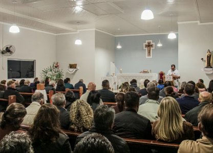 comunidade-santa-teresinha-realiza-missa-em-homenagem-as-maes