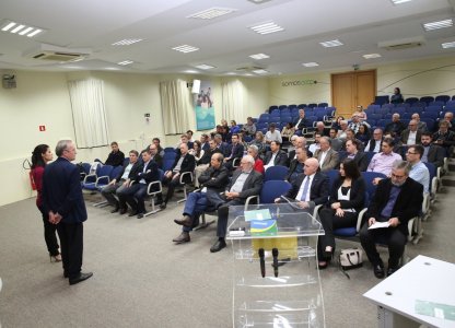 DIRETORES DA COAGRU PARTICIPARAM DO FÓRUM DOS PRESIDENTES