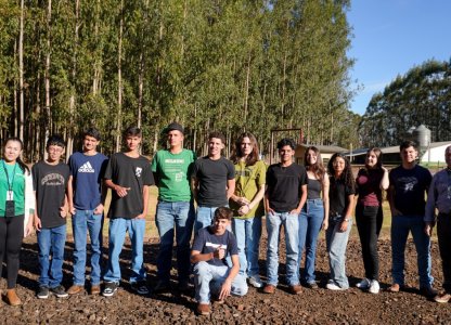 Lidercoop Fase II realiza visitas técnicas às unidades e indústrias da Coagru