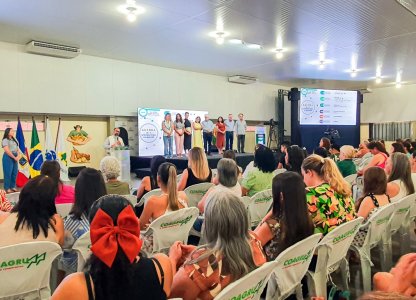 Encontro de Mulheres reúne mil participantes no Centro de Treinamento 