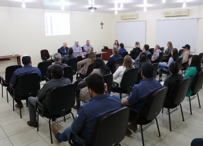 Comitiva de cooperativistas do Mato Grosso do Sul visita a Coagru