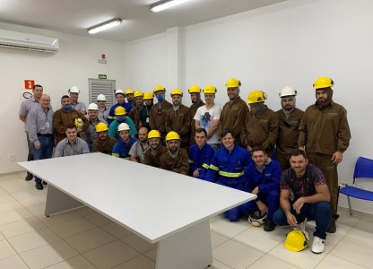 COMPROMISSO COM A QUALIDADE Coagru atualiza profissionais sobre Boas Práticas de Fabricação