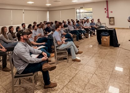 equipe-da-unidade-avicola-participa-de-dialogo-tecnico-sobre-manejo-em-baixas-temperaturas