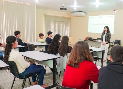 Jovens do Lidercoop participam de Workshop de Carreira