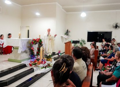 Comunidade Santa Teresinha de Ubiratã encerra novena com celebração especial