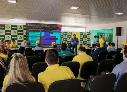 Coagru participa de reunião sobre crédito com Banco do Brasil no Show Rural