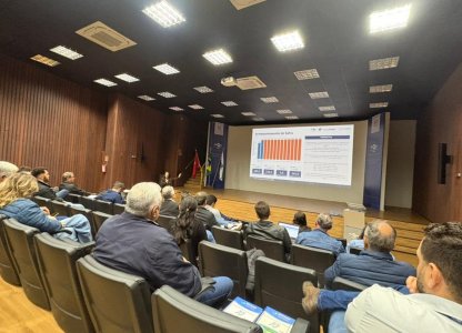 coagru-participa-da-96-reuniao-do-treino-visita-da-embrapa-soja