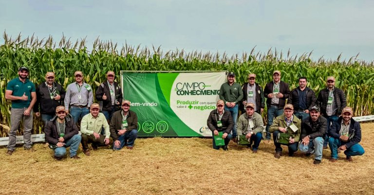 Equipe técnica da Coagru acompanha tendências e soluções para o milho