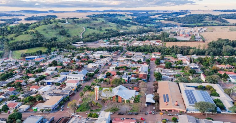 Missa da Colheita reúne agricultores, cooperativas e comunidade em Nova Cantu