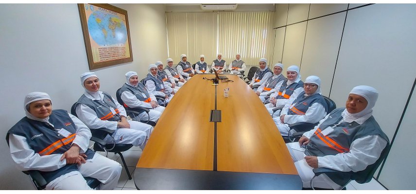 Integrantes do Coopermulher visitam a Unitá