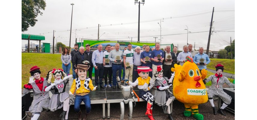 Coagru celebra 50 anos com grande festa para associados e comunidade