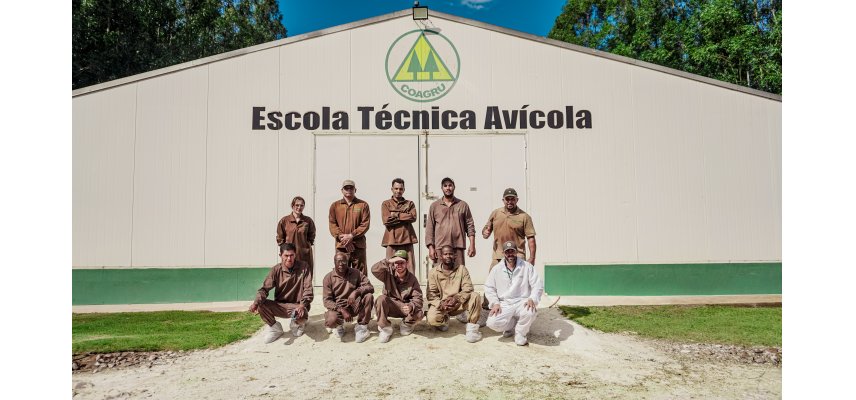 Coagru inicia formação para novos granjeiros e reforça capacitação na avicultura