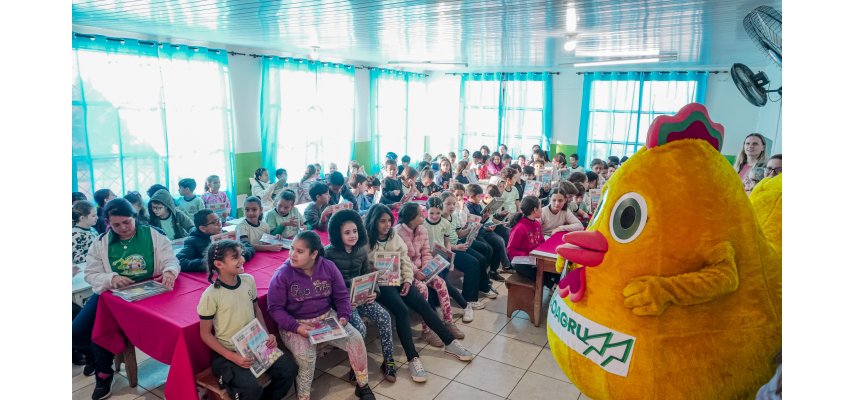 Coagru leva projeto de Educação Financeira à Escola Cleide Maria Zamprônio