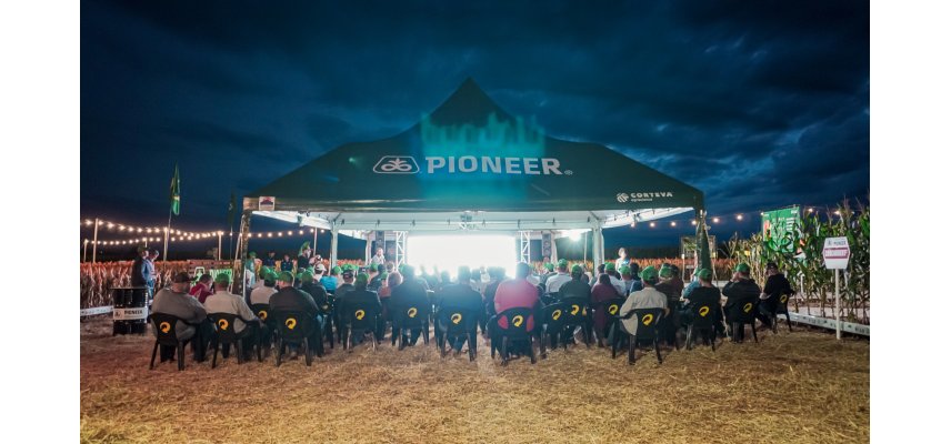 Área Polo Pioneer reúne produtores e equipe técnica em Ubiratã