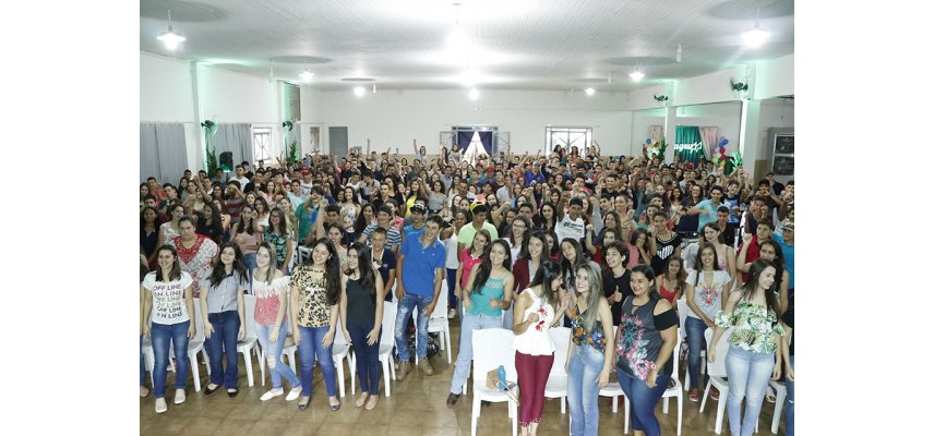 Jovens da Coagru sementes do futuro