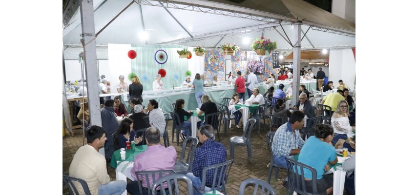 Coopermulher de Campina da Lagoa realiza a Feira de Frutos da Gente e da Terra