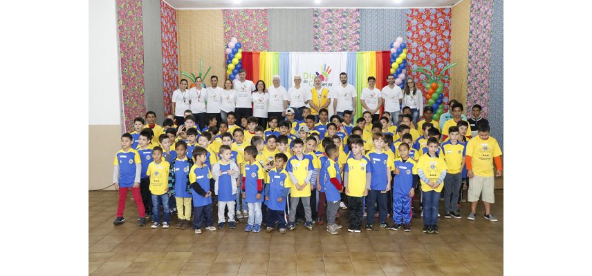 Cooperativas realizam Manhã Solidária com crianças do S.O.S.