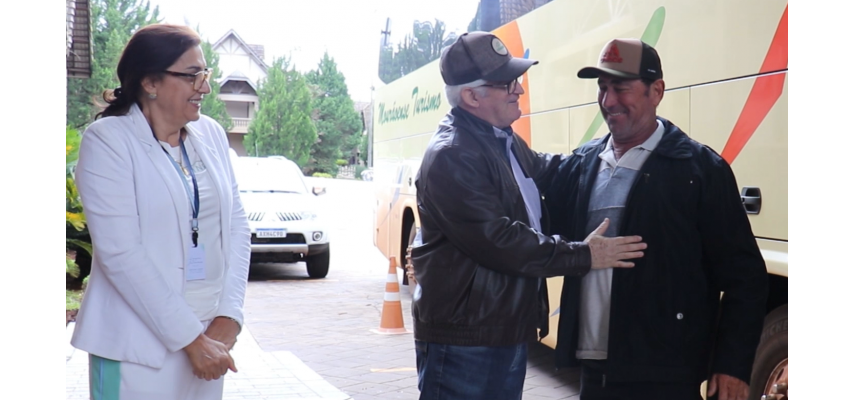 Cooperantes da Coagru são premiados com viagem