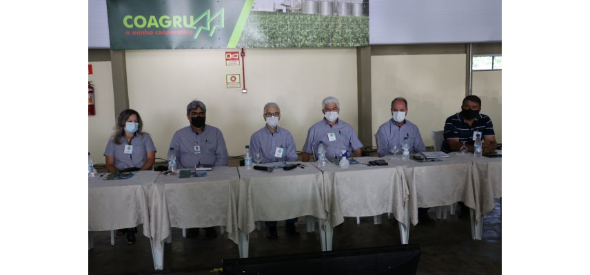 Diretoria da Coagru realiza reunião com os membros do Comitê de Cooperantes