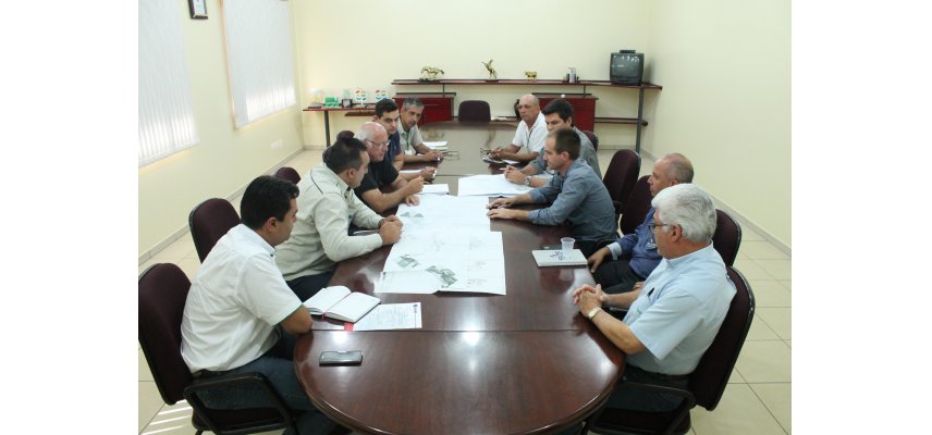 FÁBRICA DE RAÇÃO AVÍCOLA - Reunião de alinhamento da obra é realizada 