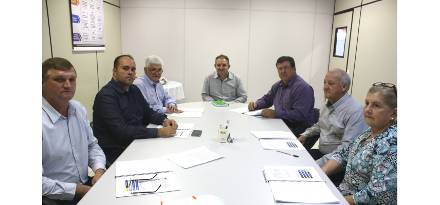 CONSELHO FISCAL DA UNITÁ FAZ AVALIAÇÃO DO SEMESTRE