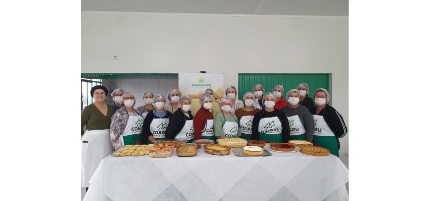 Coagru realiza Curso de Culinária para o Coopermulher